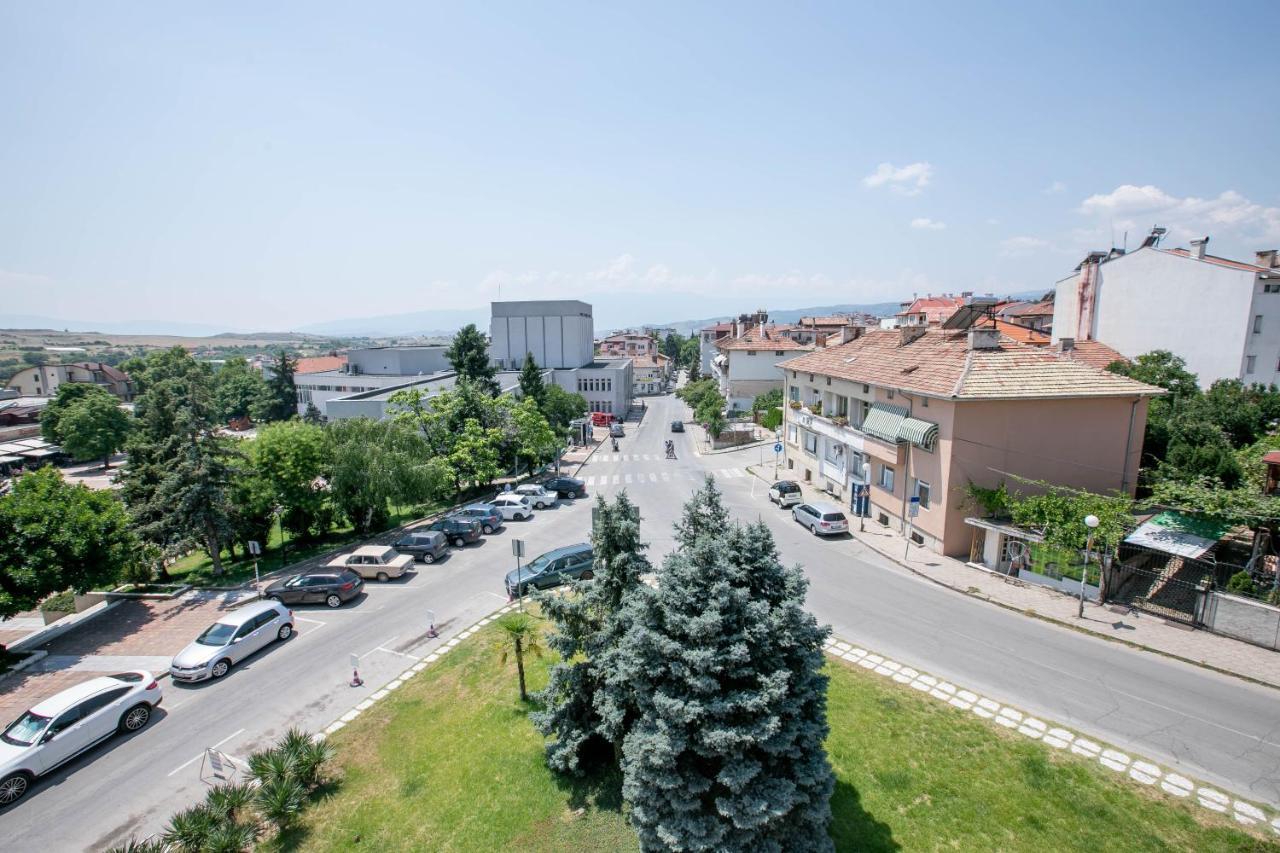 Family Hotel Ambrozia Sandanski Extérieur photo