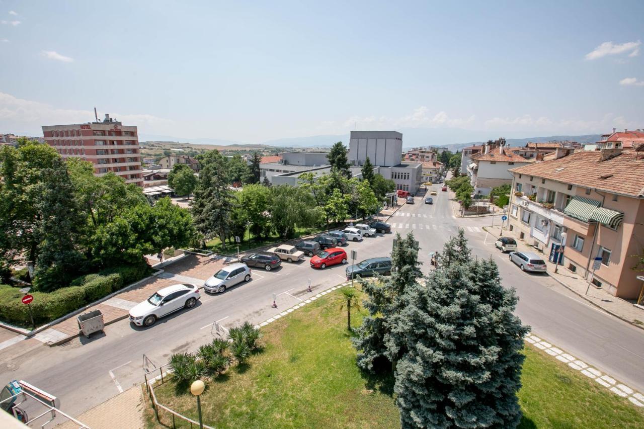 Family Hotel Ambrozia Sandanski Extérieur photo